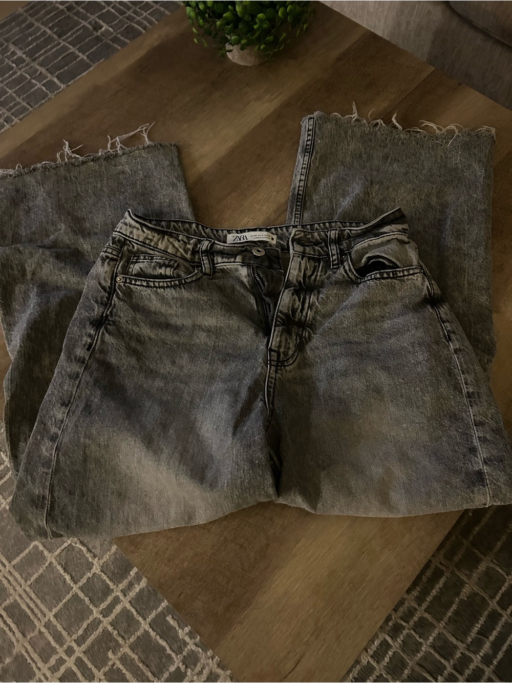 Zara women’s Washed Gray Relaxed Jeans
